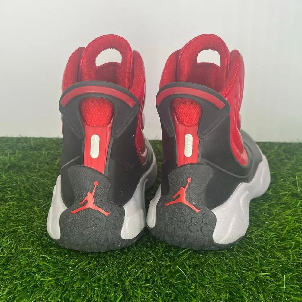 Nike Jordan Drip 23 black/red/grey Kid size 1Y